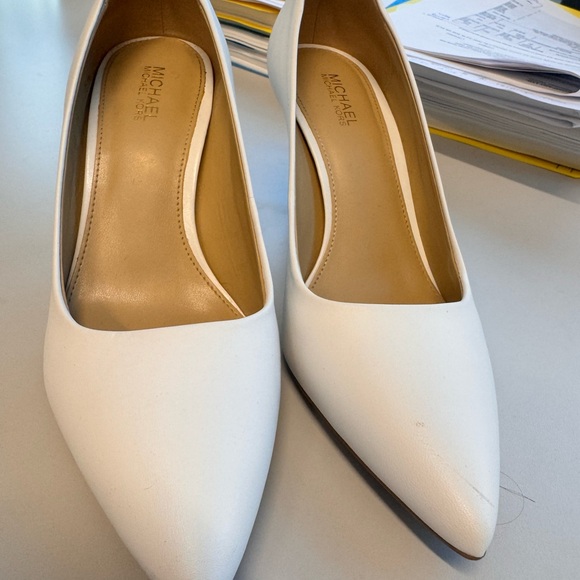 Michael Kors White Women's Shoes - Picture 1 of 3